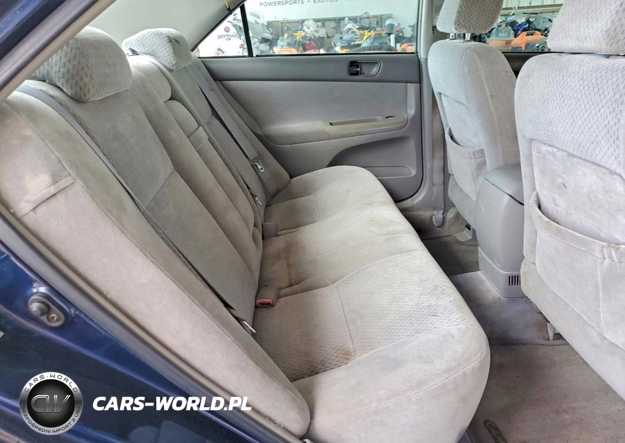 2004 Toyota Camry Le VIN:4T1BE32K14U294206 - 10