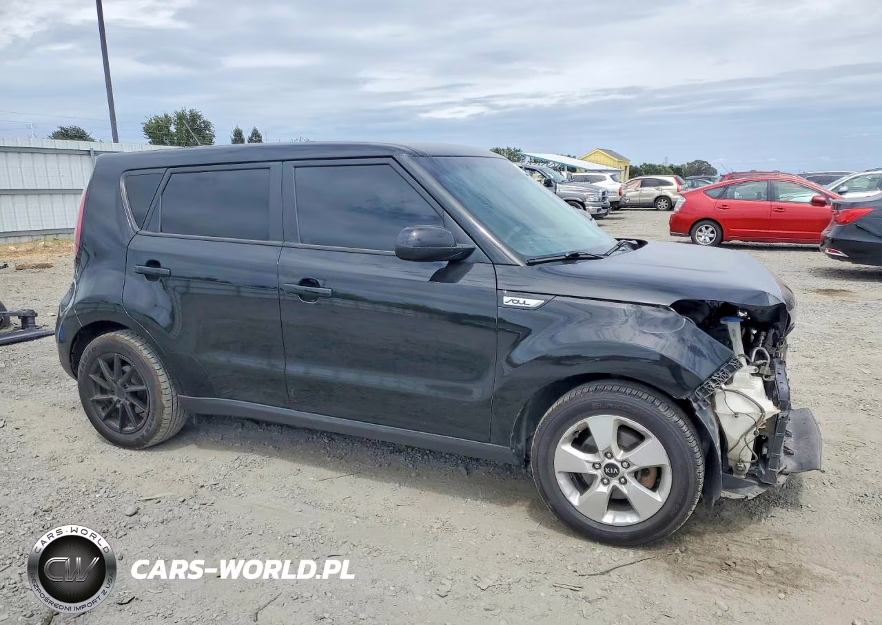 2018 Kia Soul Base VIN:KNDJN2A21J7544548 - 4