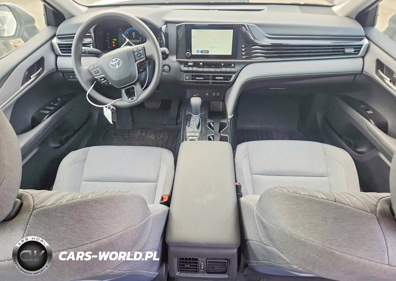 2025 Toyota Camry Le VIN:4T1DAACK3SU629423 - 8