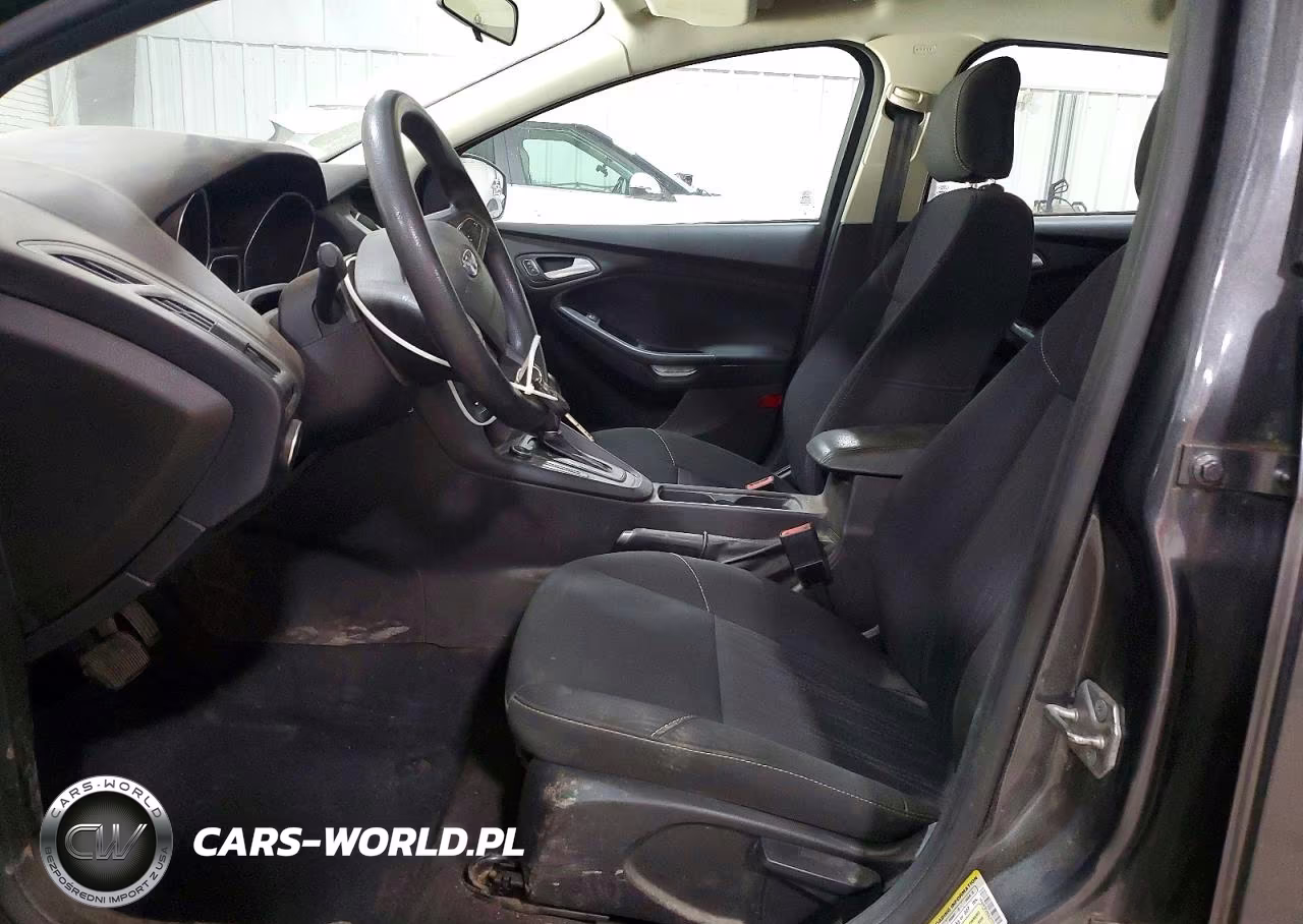 2016 Ford Focus Se VIN:1FADP3F26GL373744 - 7