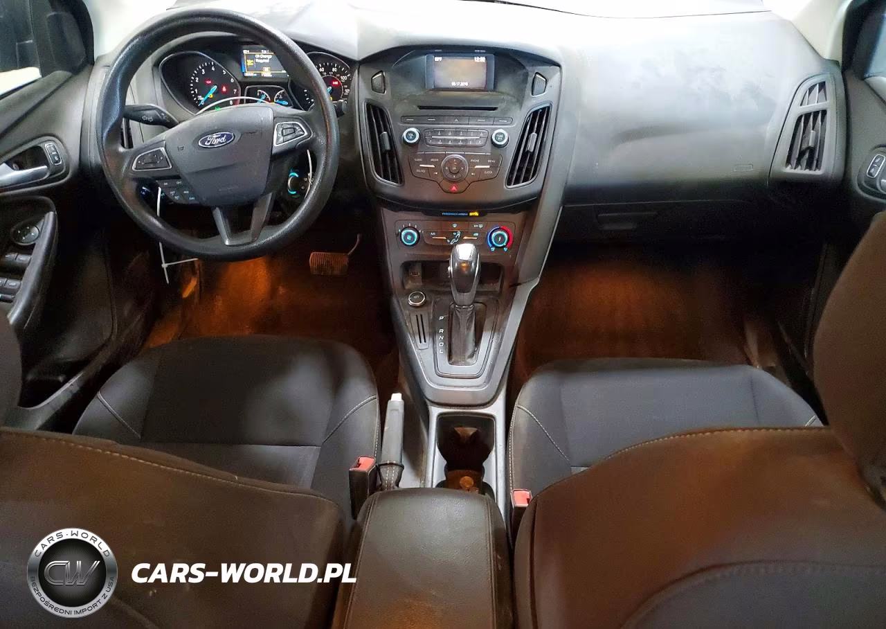 2016 Ford Focus Se VIN:1FADP3F26GL373744 - 8