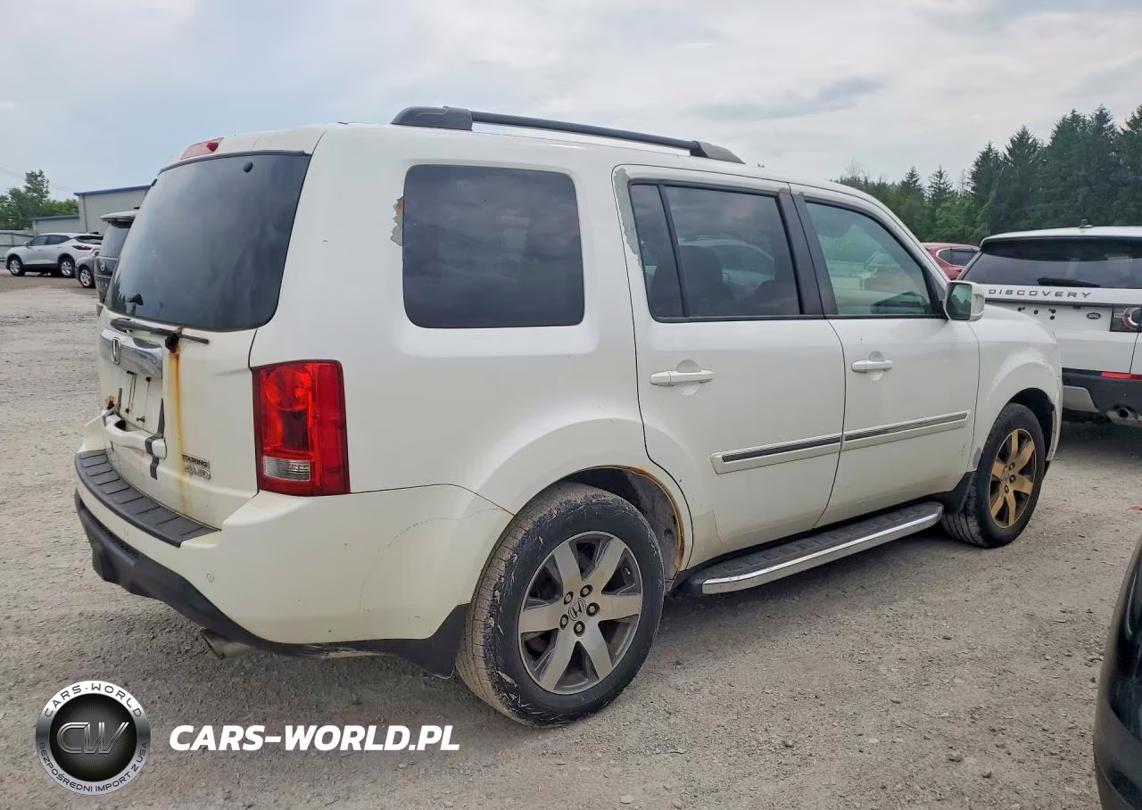 2013 Honda Pilot Touring VIN:5FNYF4H92DB045881 - 3
