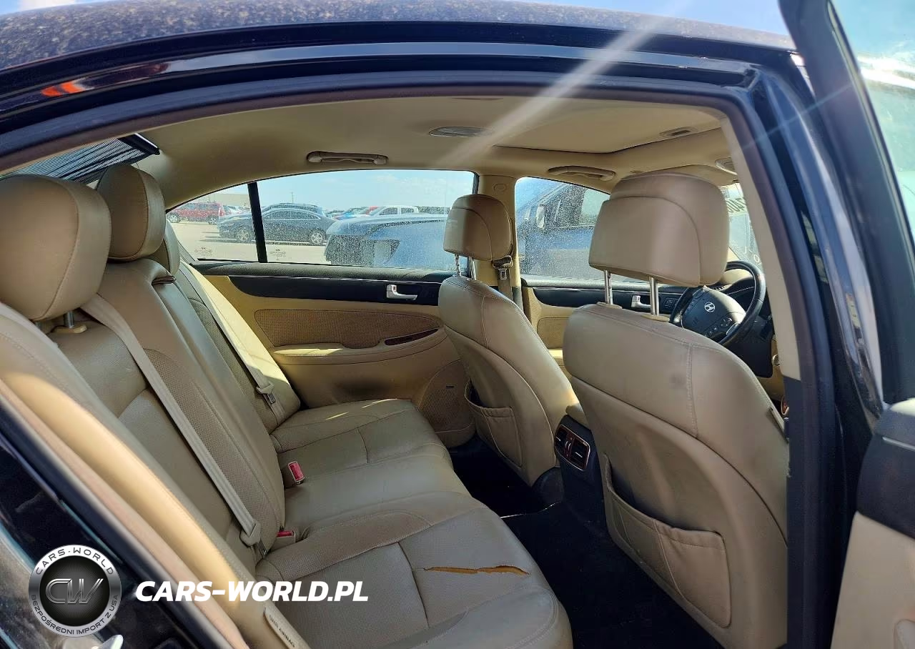 2013 Hyundai Genesis 3.8L VIN:KMHGC4DD5DU224983 - 10