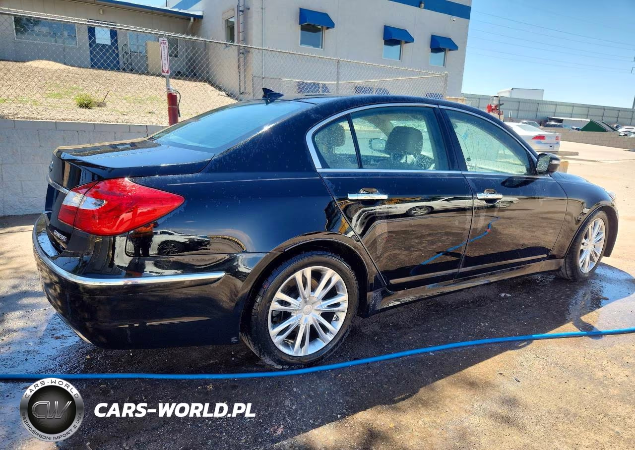 2013 Hyundai Genesis 3.8L VIN:KMHGC4DD5DU224983 - 3