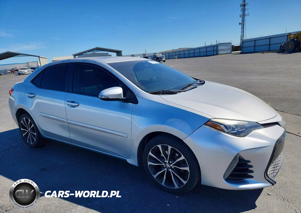 2017 Toyota Corolla Se VIN:5YFBURHE5HP601973 - 4