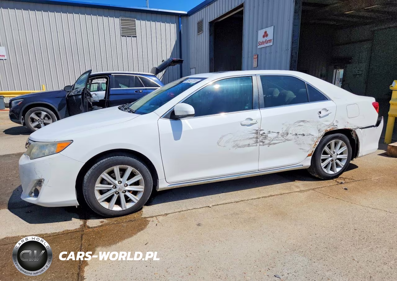 2012 Toyota Camry Xle – zdjęcie 1 z 12