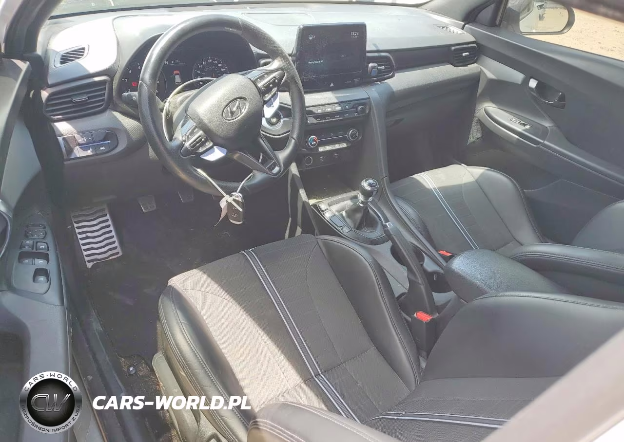 2022 Hyundai Veloster N Base VIN:KMHT36AH8NU013750 - 8