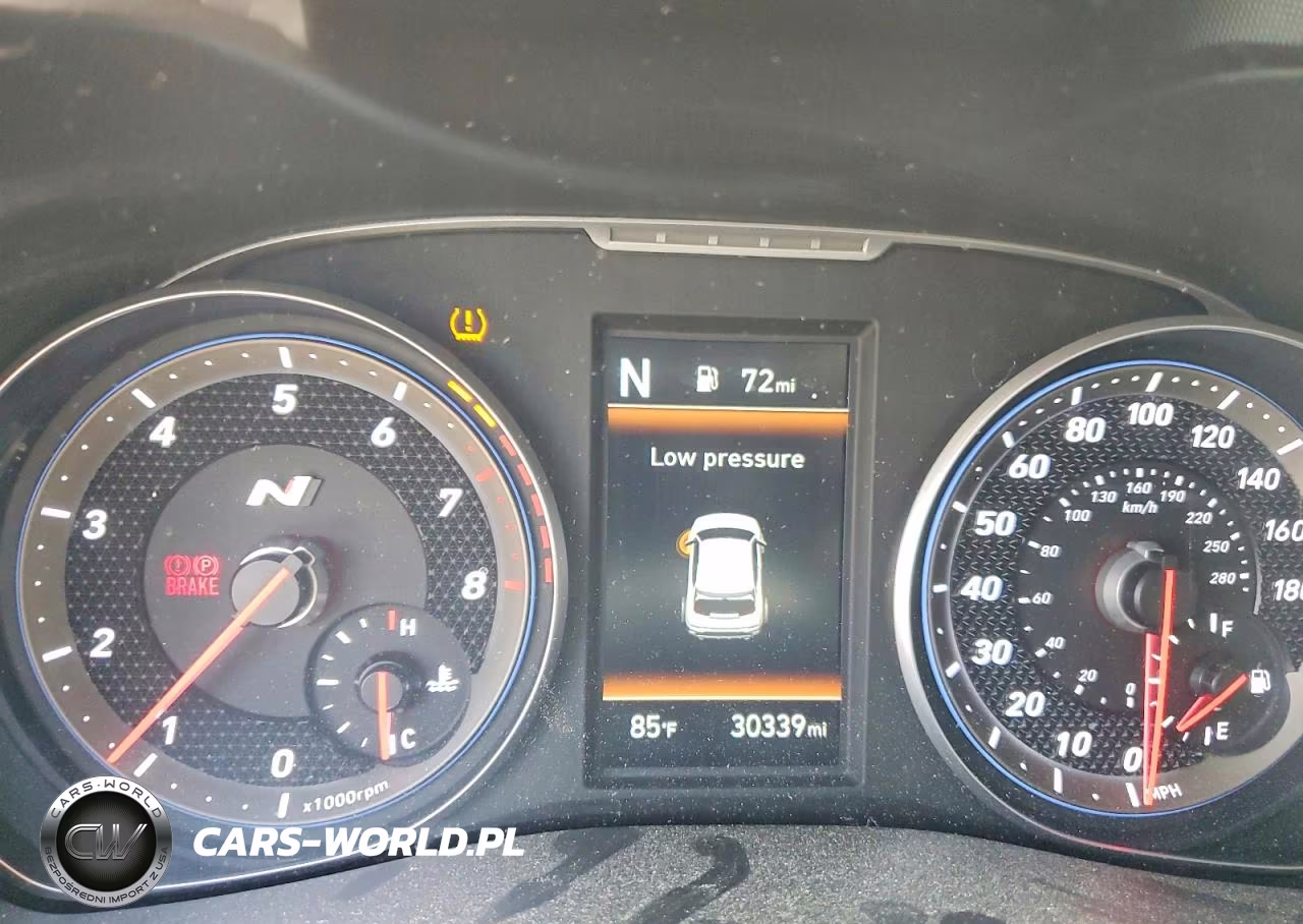 2022 Hyundai Veloster N Base VIN:KMHT36AH8NU013750 - 9