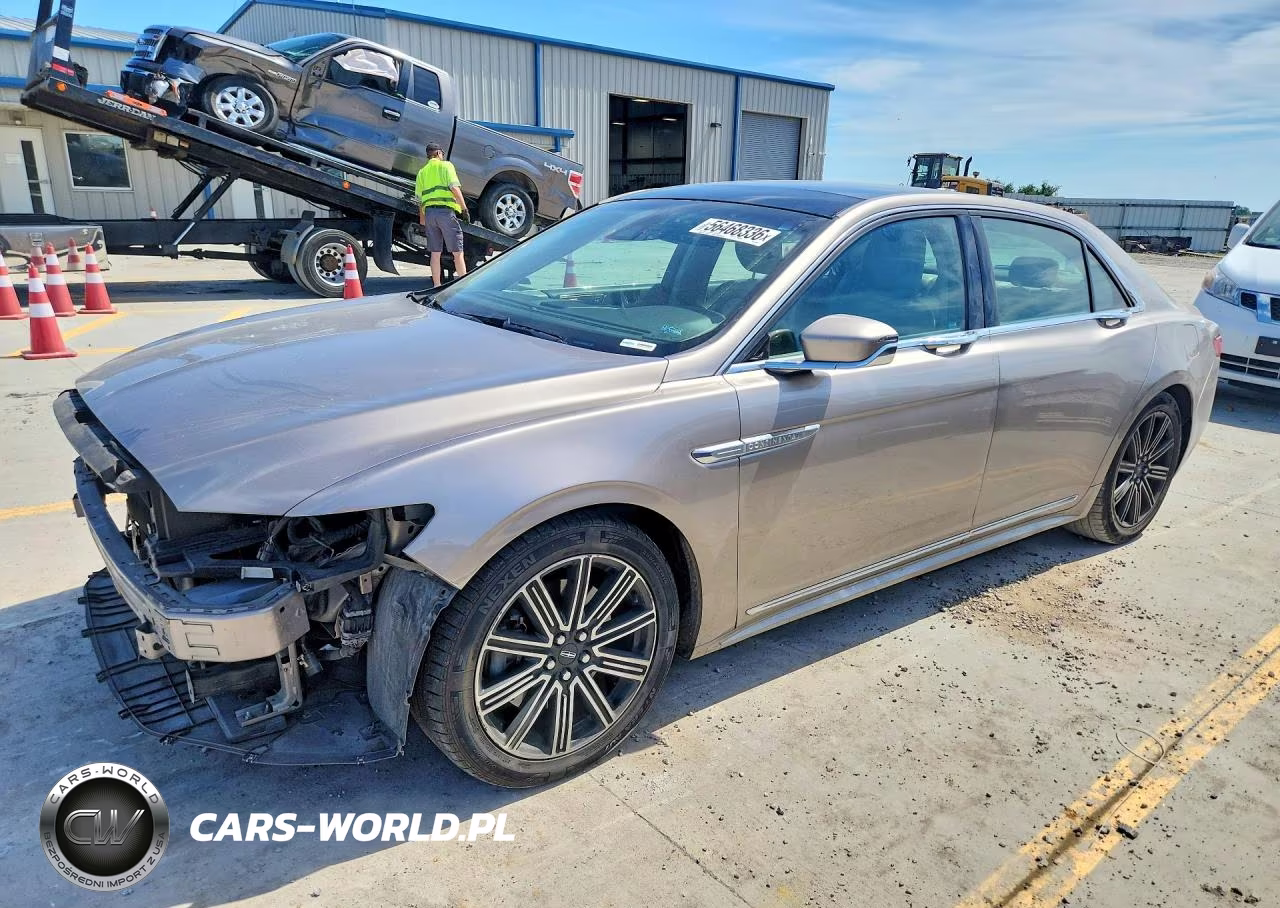 2018 Lincoln Continental Select – zdjęcie 1 z 12