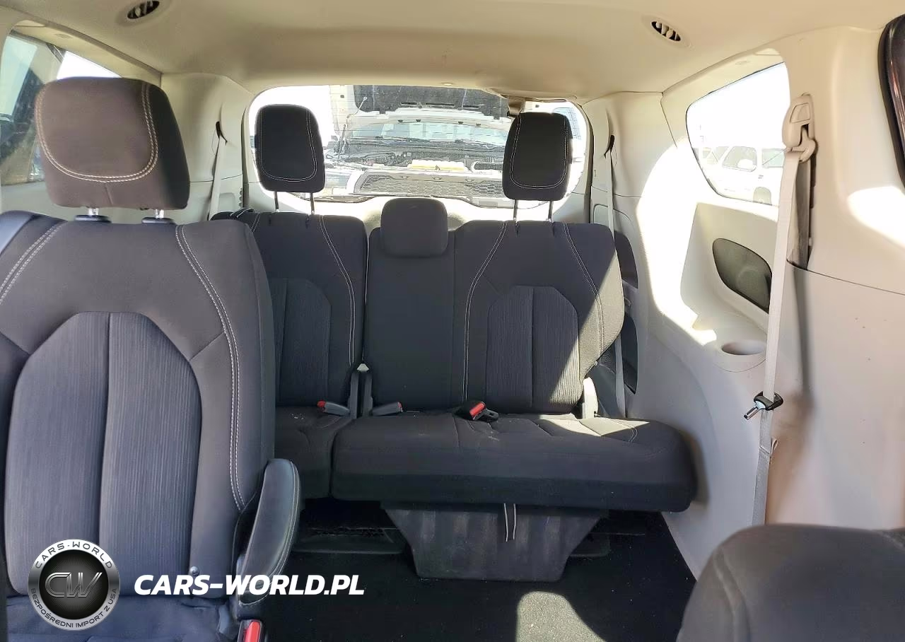 2023 Chrysler Voyager Lx VIN:2C4RC1CG3PR520707 - 10