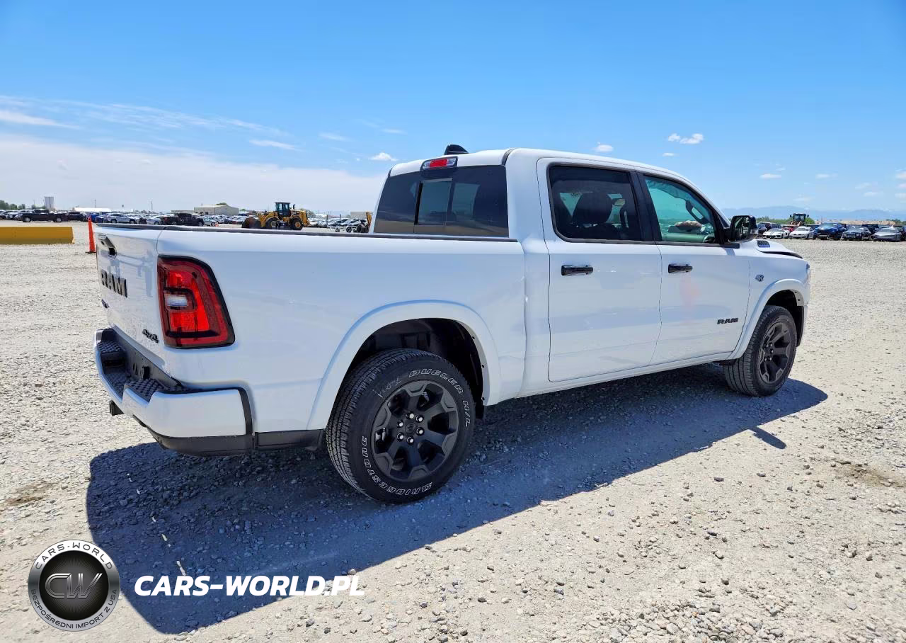 2026 Ram 1500 Big Horn VIN:1C6SRFFT1TN229692 - 3