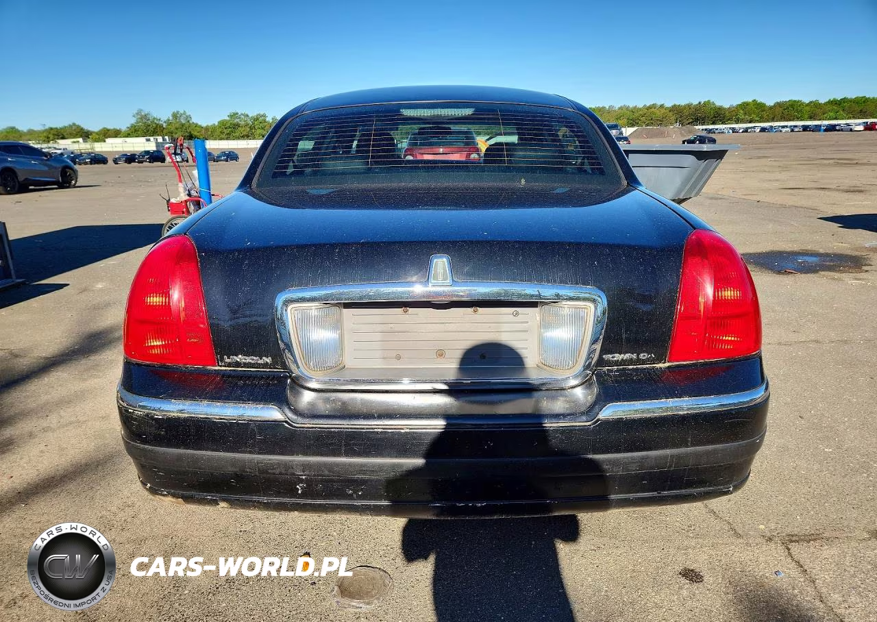 2007 Lincoln Town Car Executive L VIN:1LNHM84W47Y635475 - 6