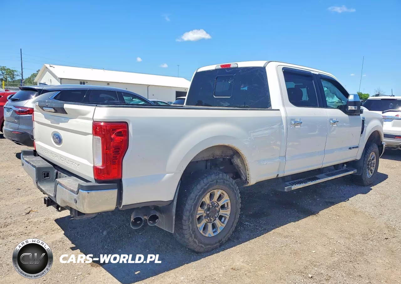 2017 Ford F250 Super Duty VIN:1FT7W2BT8HEC43067 - 3