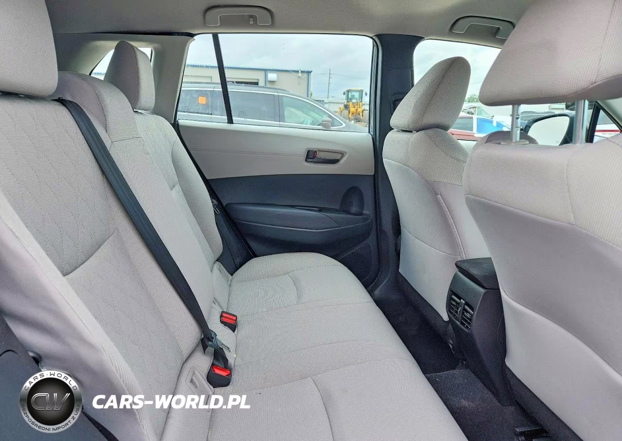 2026 Toyota Corolla Cross L VIN:7MUAAABG3TV173987 - 11