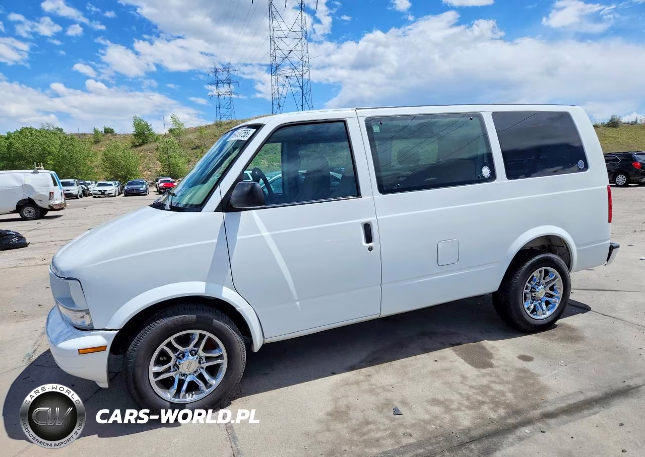 2004 GMC Safari Xt – zdjęcie 1 z 13