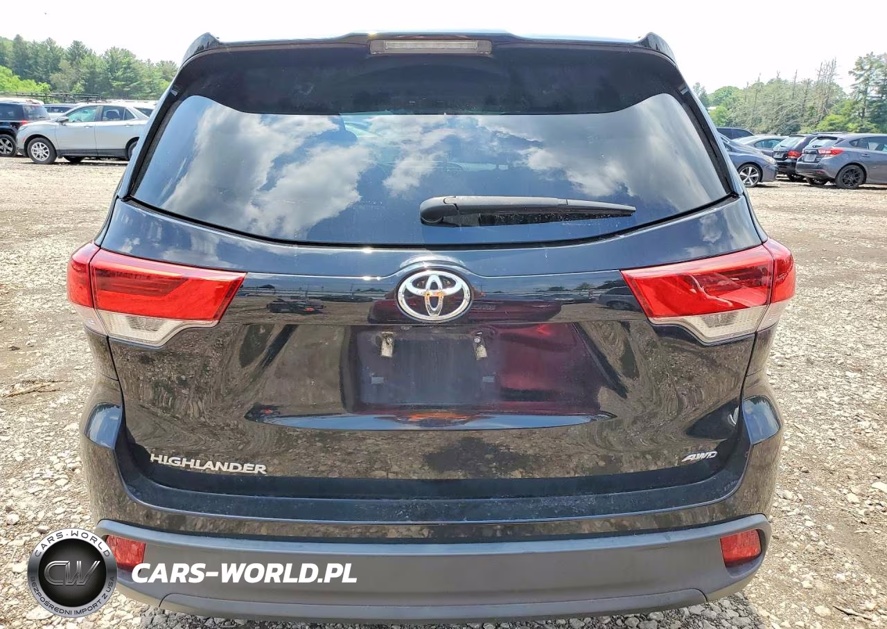 2019 Toyota Highlander Le VIN:5TDBZRFH2KS727351 - 6