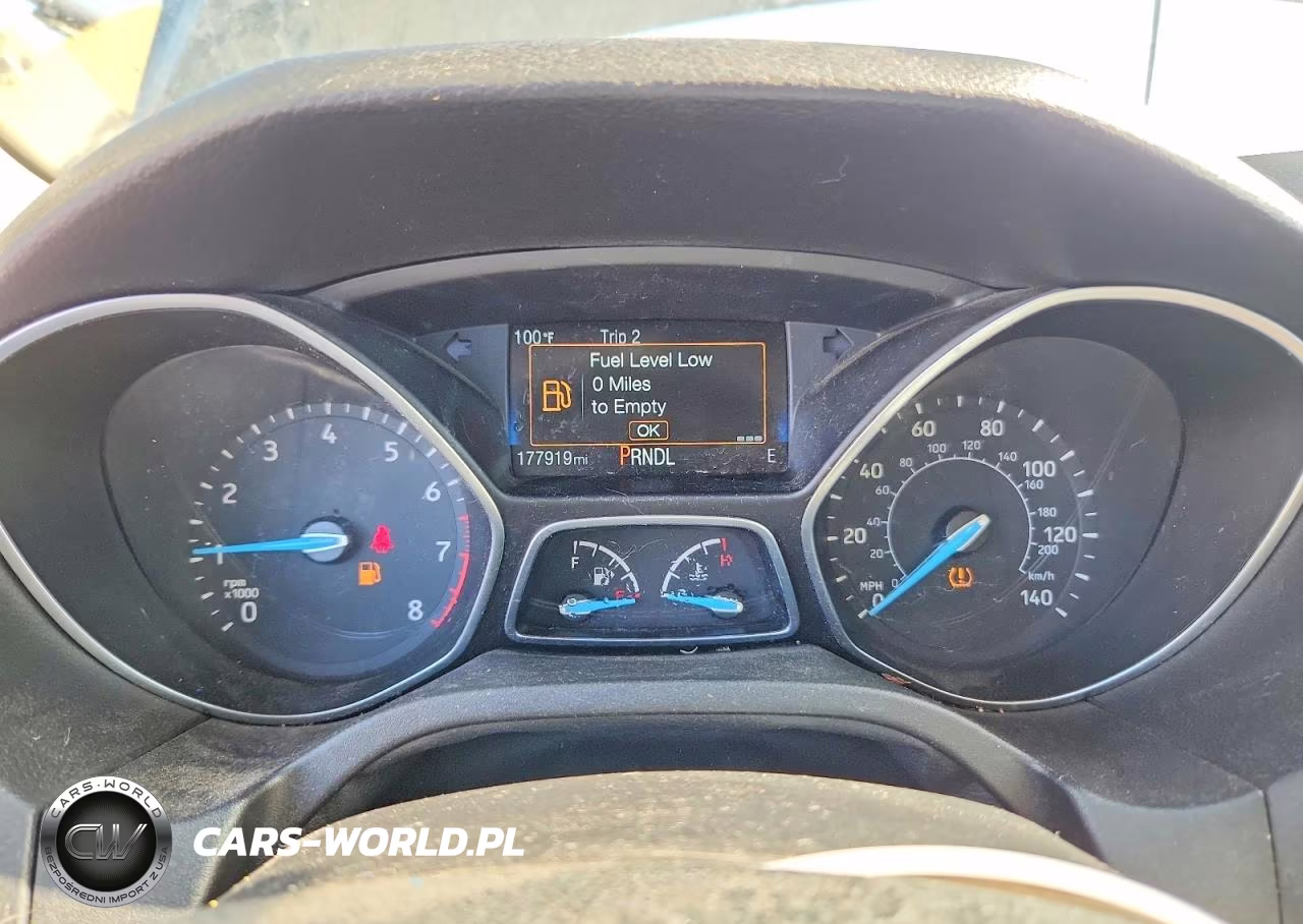 2016 Ford Focus Se VIN:1FADP3K29GL351839 - 9