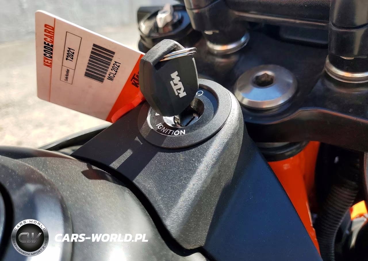 2025 Ktm 690 Smc R VIN:MD2J2J402SN201008 - 8