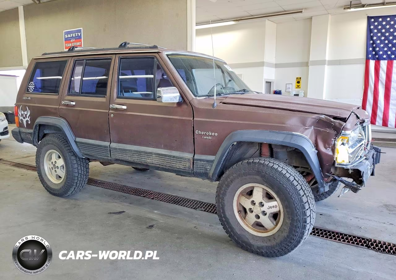 1992 Jeep Cherokee Laredo VIN:1J4FJ58S9NL170321 - 4