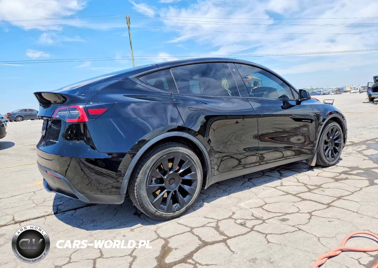 2021 Tesla Model Y VIN:5YJYGDEE5MF089632 - 3