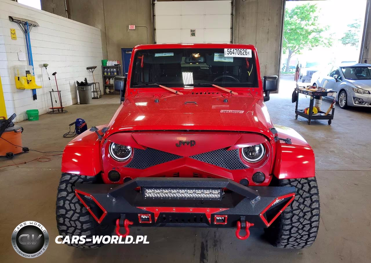 2016 Jeep Wrangler Unlimited Sahara VIN:1C4BJWEG5GL288461 - 5