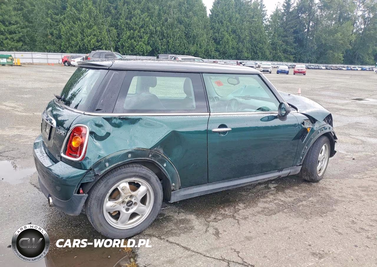 2010 Mini Cooper VIN:WMWMF3C54ATZ21725 - 3