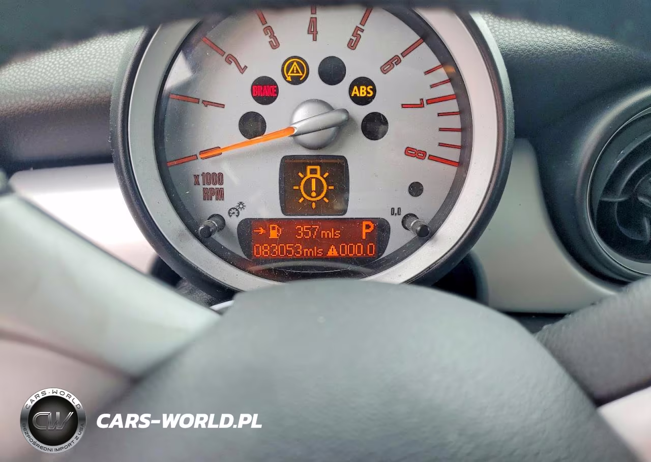 2010 Mini Cooper VIN:WMWMF3C54ATZ21725 - 9