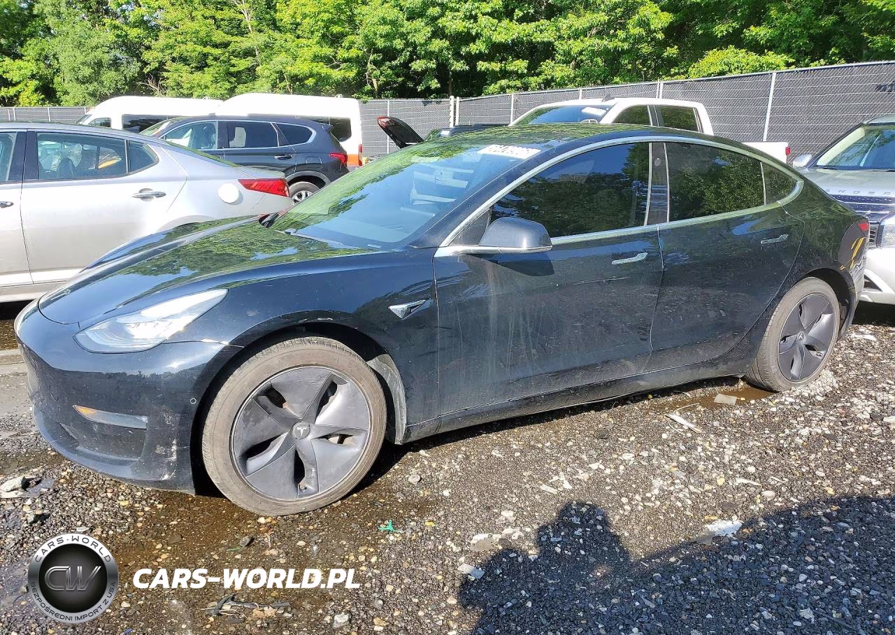 2018 Tesla Model 3 – zdjęcie 1 z 12