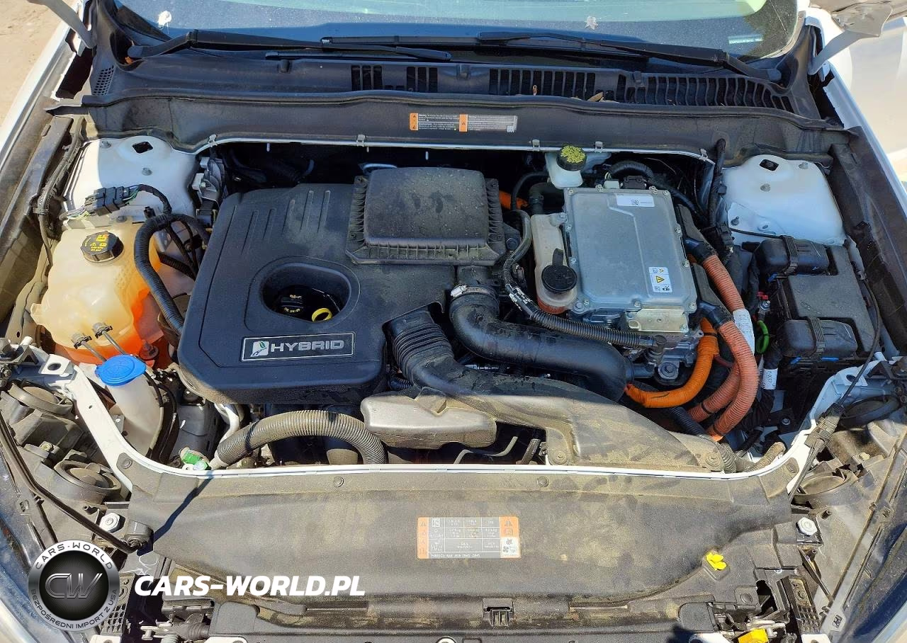 2018 Ford Fusion S Hybrid VIN:3FA6P0UU7JR100123 - 11