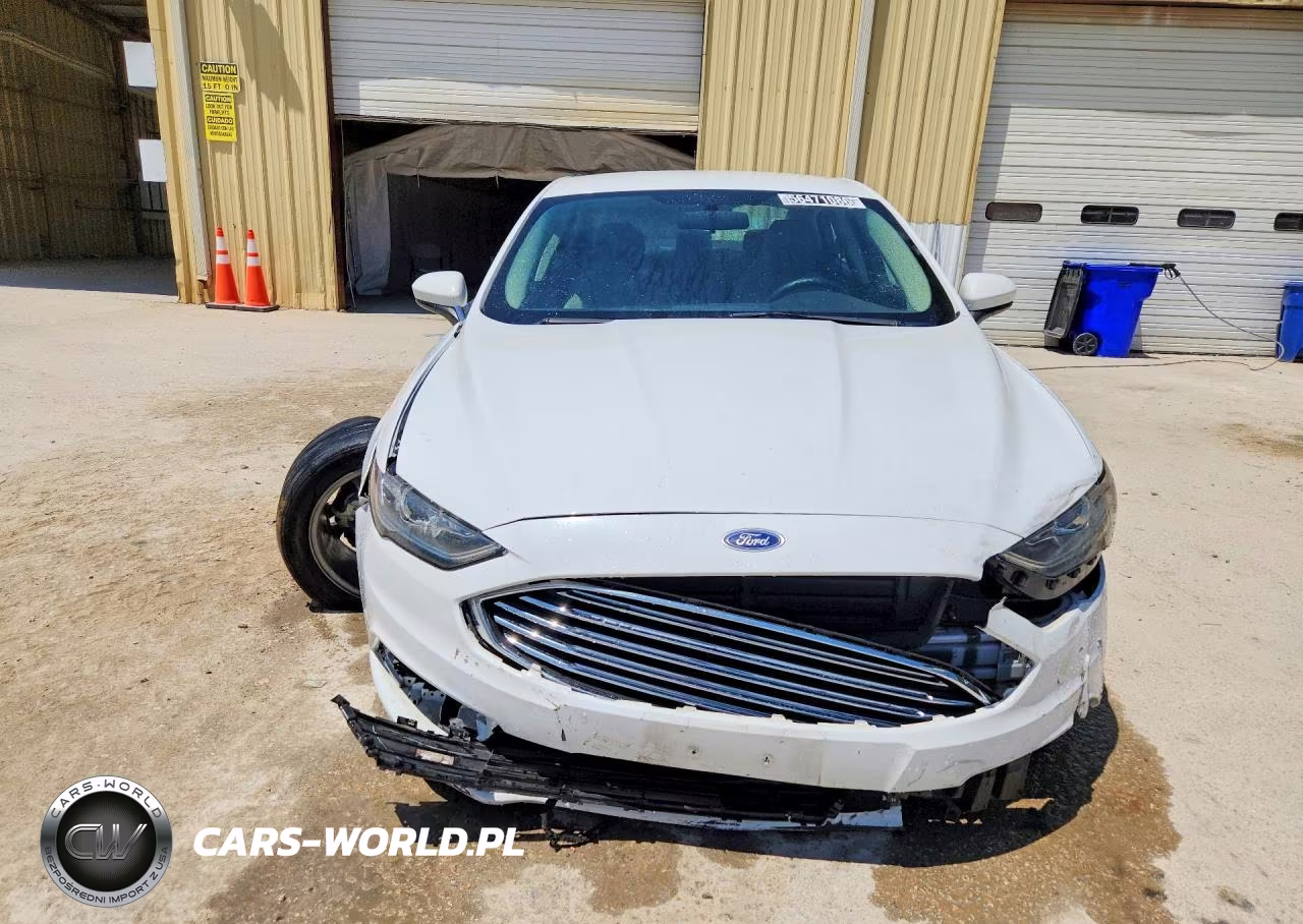 2018 Ford Fusion S Hybrid VIN:3FA6P0UU7JR100123 - 5