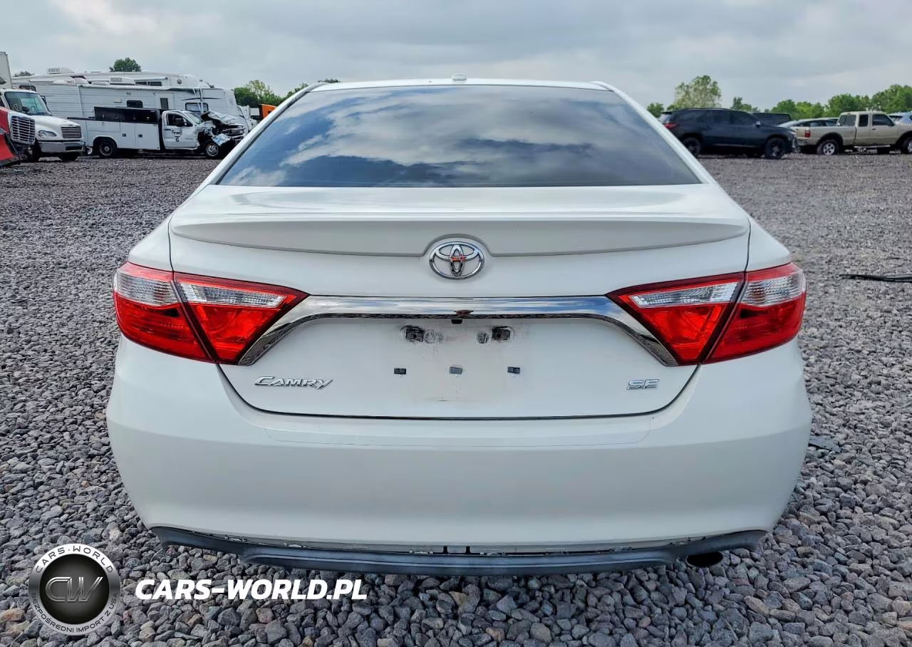 2015 Toyota Camry Se VIN:4T1BF1FK0FU010806 - 6