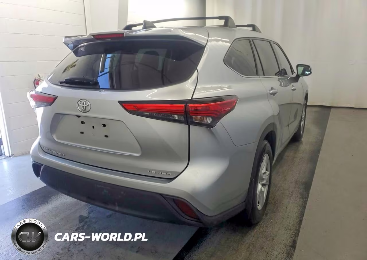 2022 Toyota Highlander Le VIN:5TDBZRBH9NS577099 - 4