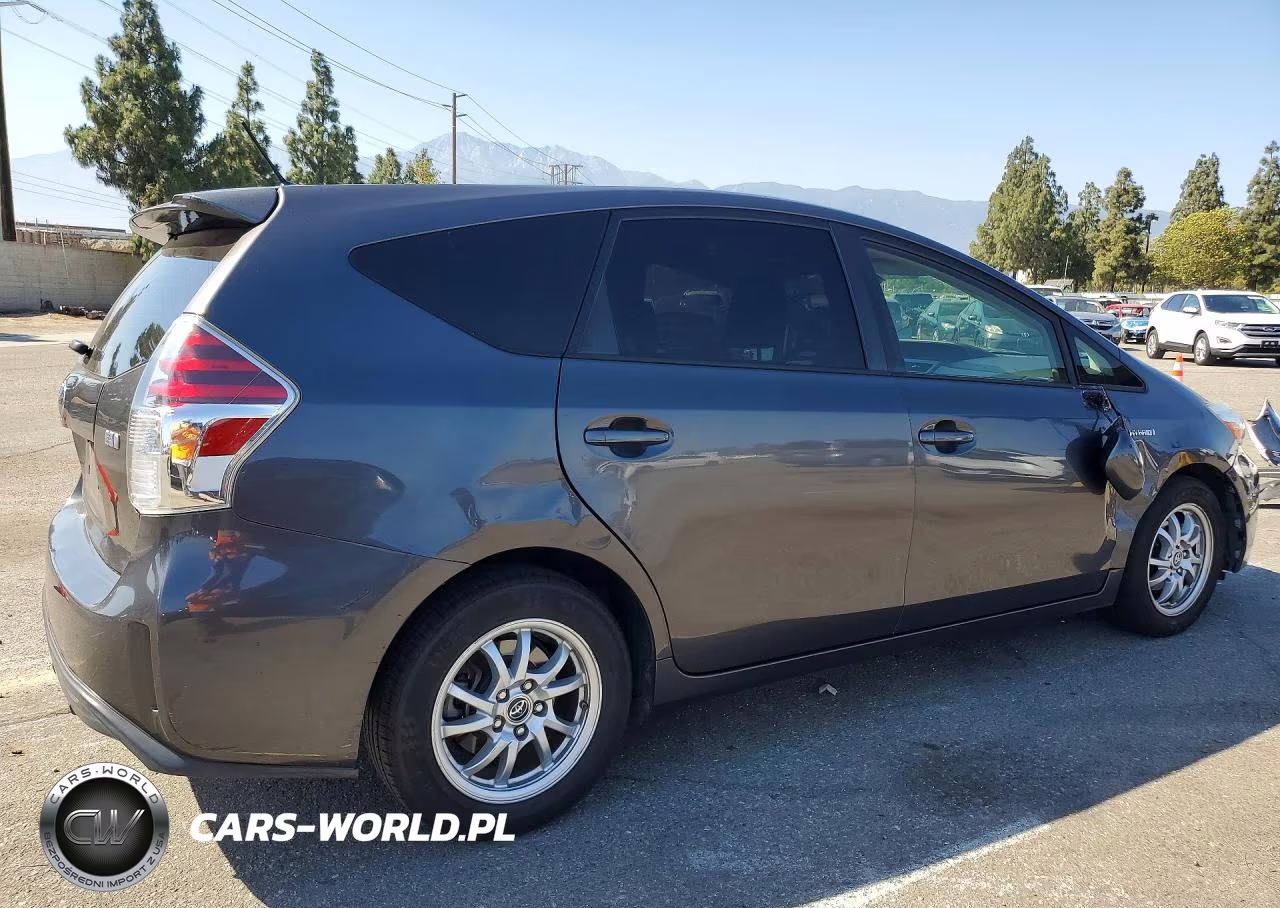 2016 Toyota Prius V Four VIN:JTDZN3EU3GJ046013 - 3