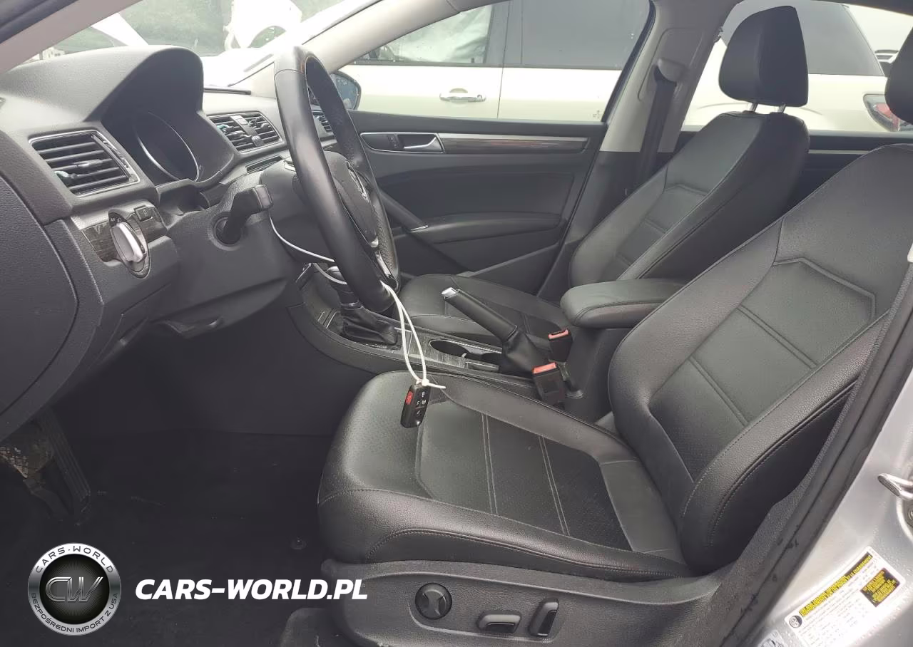 2018 Volkswagen Passat Se VIN:1VWBA7A35JC043592 - 7