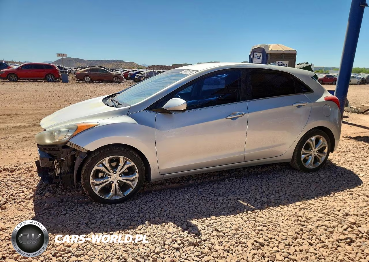 2013 Hyundai Elantra Gt Base – zdjęcie 1 z 13