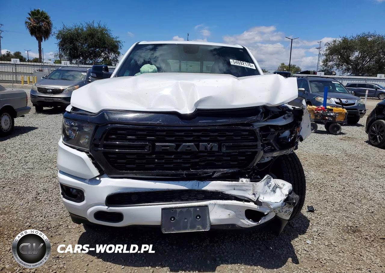 2024 Ram 1500 Big Horn VIN:1C6RRFFG2RN139798 - 5