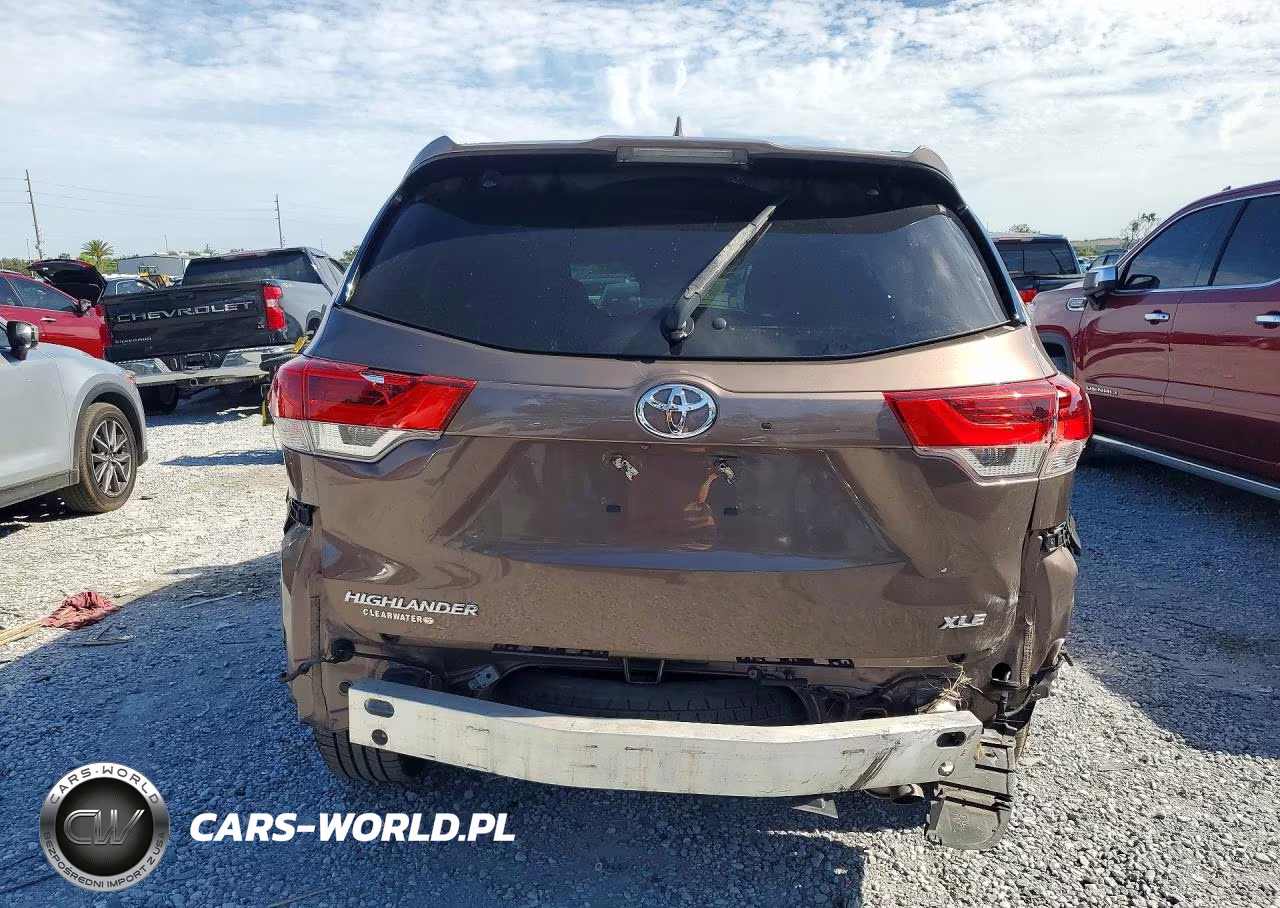 2019 Toyota Highlander Xle VIN:5TDKZRFH1KS312604 - 6