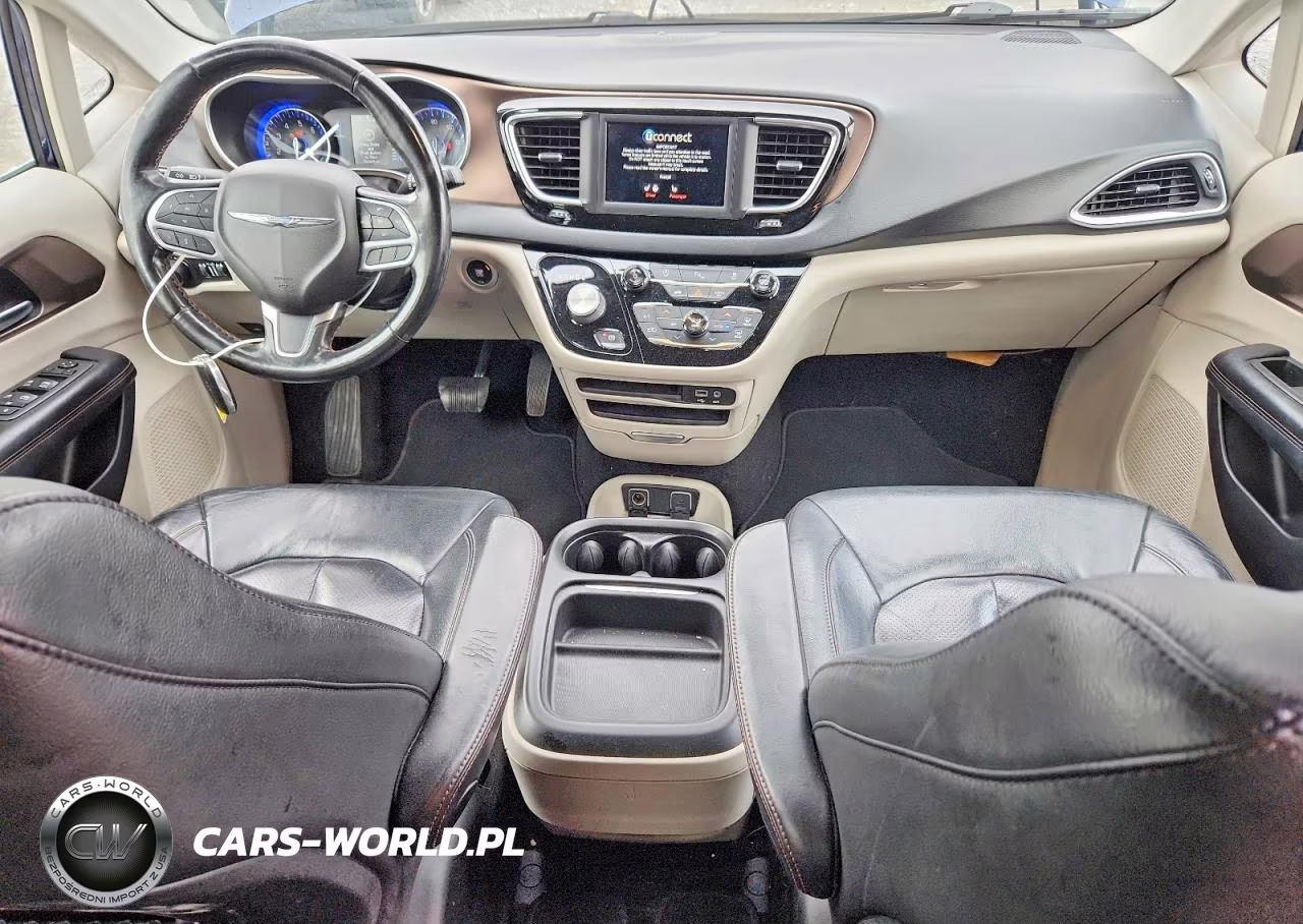2019 Chrysler Pacifica Touring L VIN:2C4RC1BG1KR561041 - 8