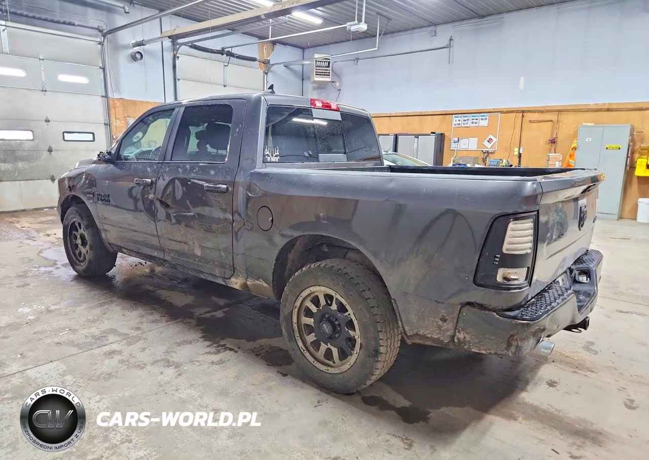 2018 Ram 1500 Sport VIN:1C6RR7MT6JS285262 - 2