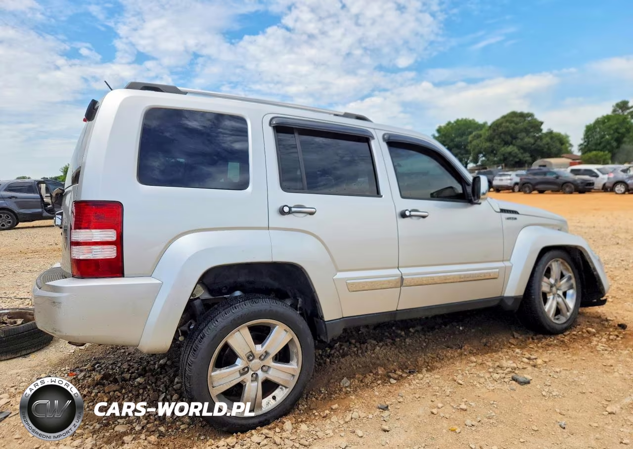 2011 Jeep Liberty Sport VIN:1J4PP2GK1BW578826 - 3
