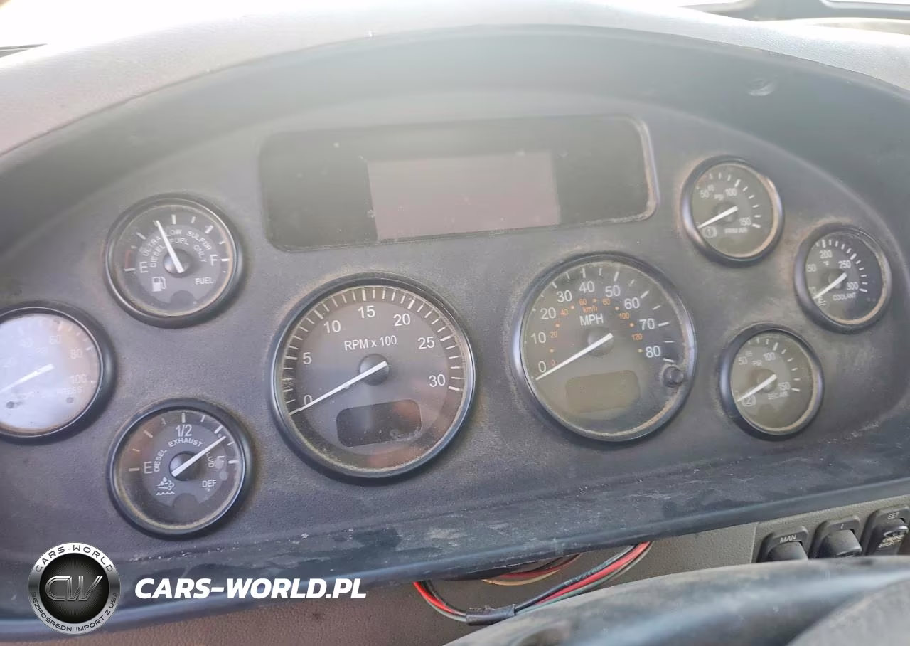 2013 Peterbilt 352 Flatbed Truck VIN:2NP2HM6XXDM206649 - 8