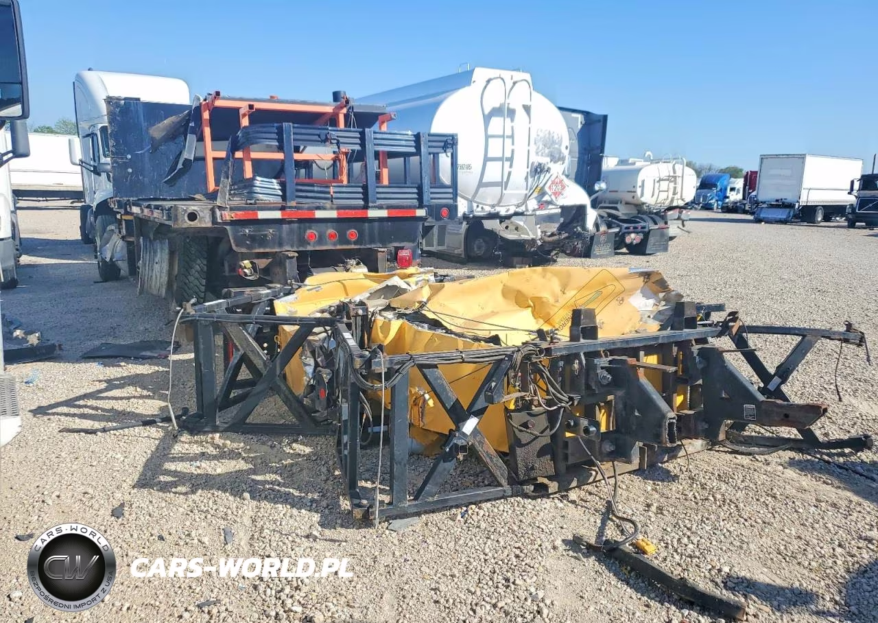 2013 Peterbilt 352 Flatbed Truck VIN:2NP2HM6XXDM206649 - 9