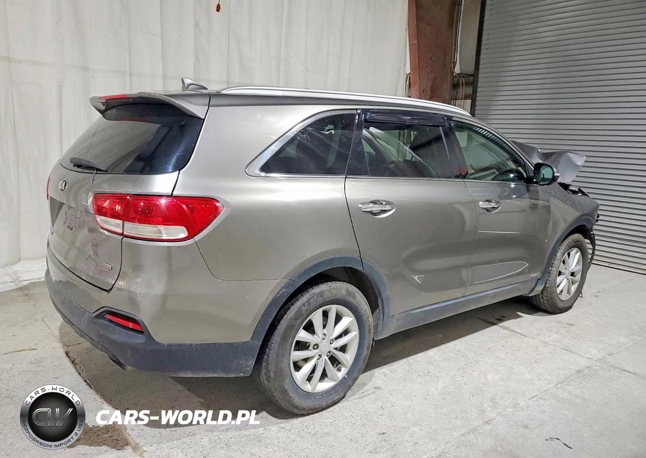 2018 Kia Sorento Lx VIN:5XYPGDA38JG410891 - 3