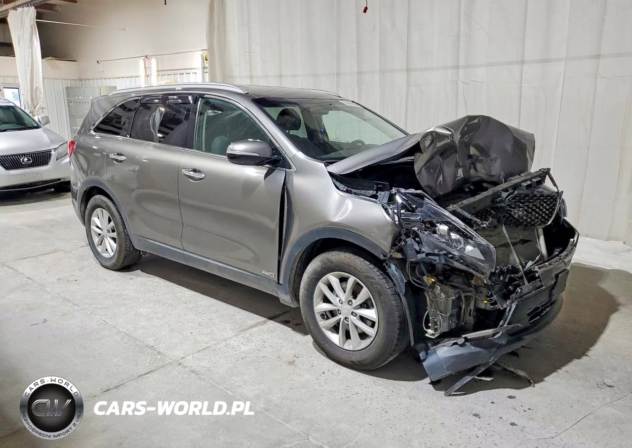 2018 Kia Sorento Lx VIN:5XYPGDA38JG410891 - 4