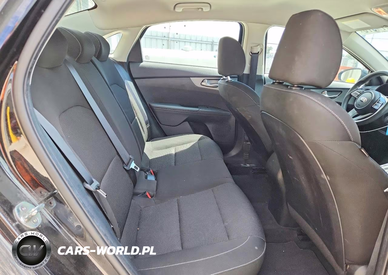 2021 Kia Forte Lxs VIN:3KPF24AD4ME359443 - 10
