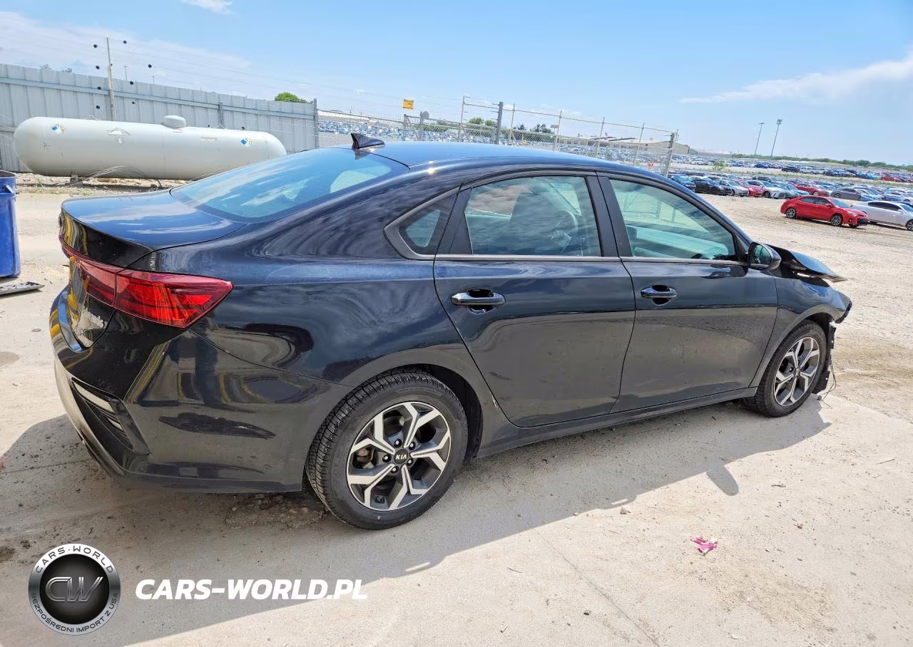 2021 Kia Forte Lxs VIN:3KPF24AD4ME359443 - 3