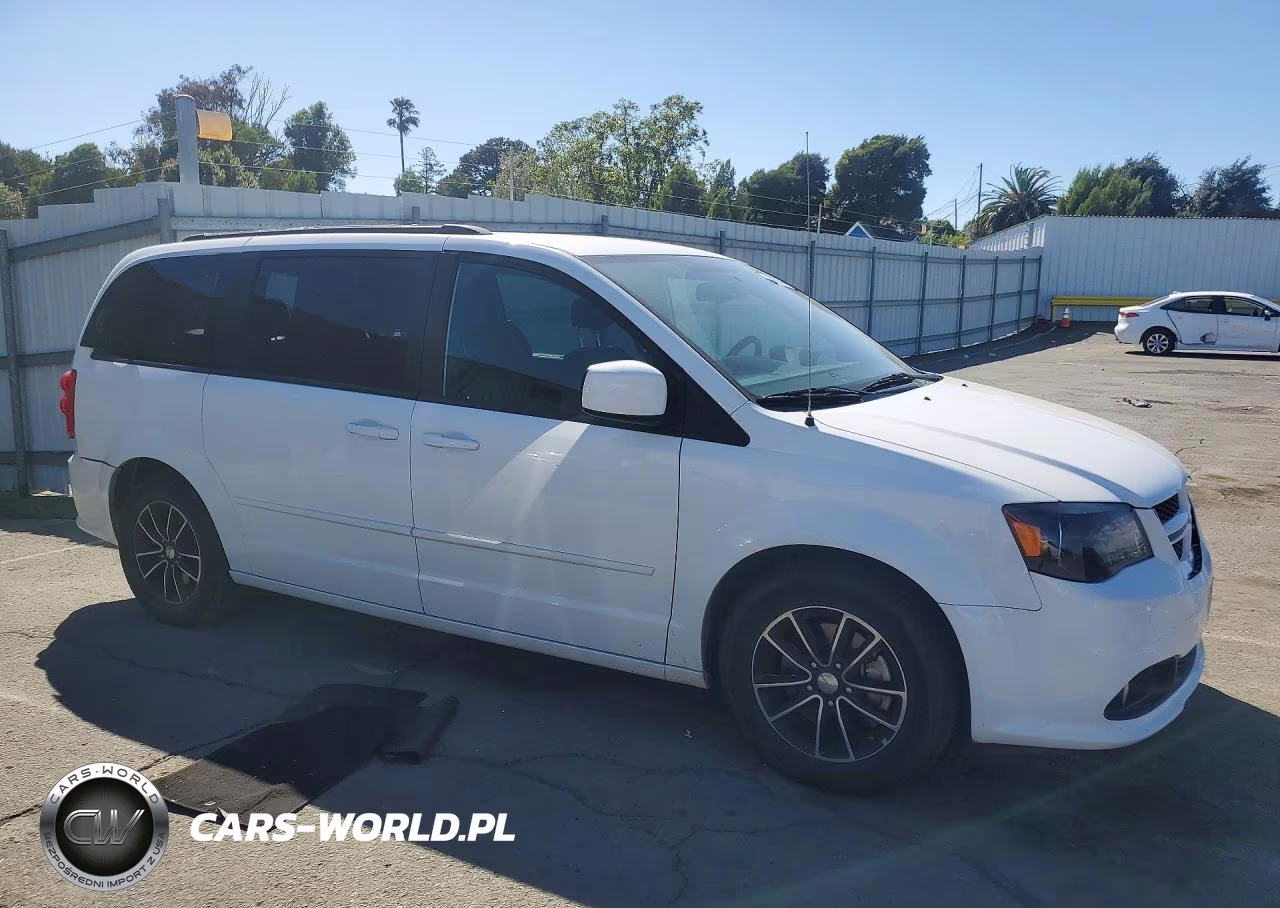 2017 Dodge Grand Caravan Gt VIN:2C4RDGEG8HR847943 - 4