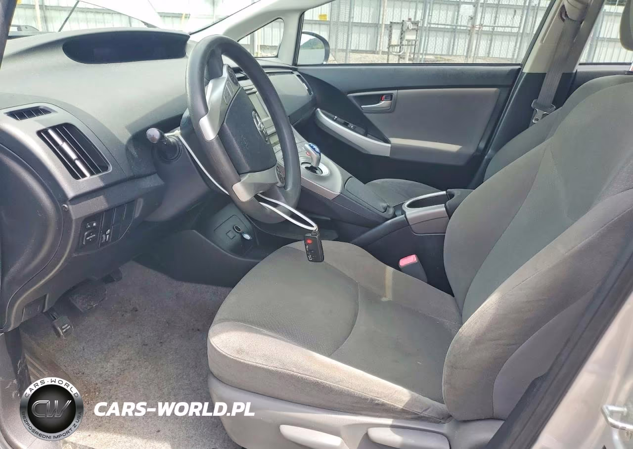2012 Toyota Prius Two VIN:JTDKN3DU4C5420361 - 7