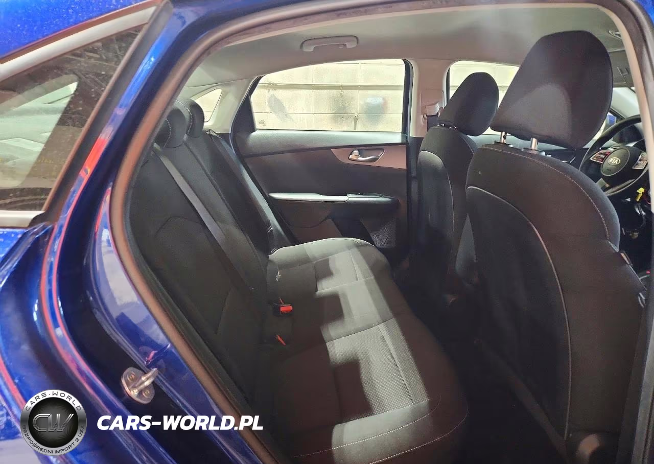 2021 Kia Forte Lxs VIN:3KPF24AD4ME361029 - 10