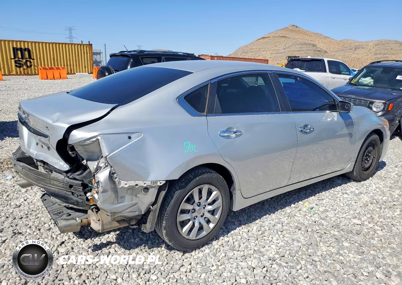 2015 Niss Altima VIN:1N4AL3AP7FC440464 - 3